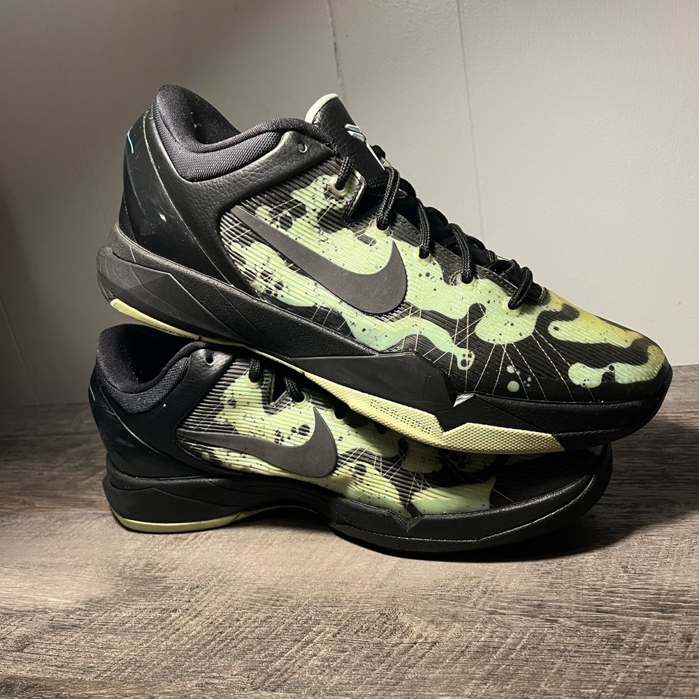 Nike Zoom Kobe 7 System 'Mint Poison Dart Frog' Mens Sneakers Size 11